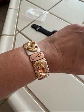 Tri-Tone Gold & Silver Swirl Link Bracelet